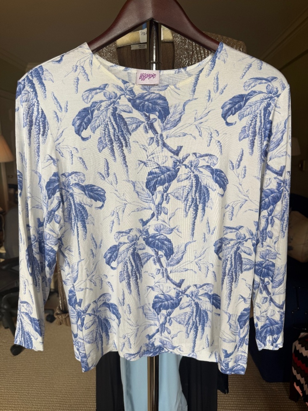 Leggiadro Blue & White Botanical Print Top – Size 4